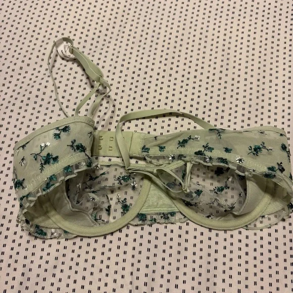 aerie Dusty Sage Show Off Embroidery Unlined Bra 34C NWOT Preppy Florals - Picture 8 of 10